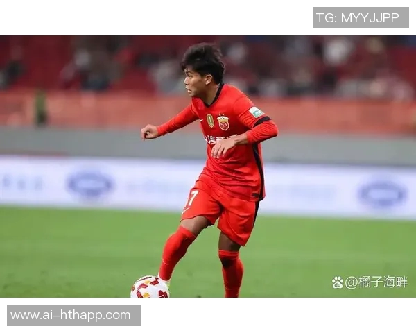 刘诚宇巧妙让球阿苏埃近距离射门被门将神奇扑出