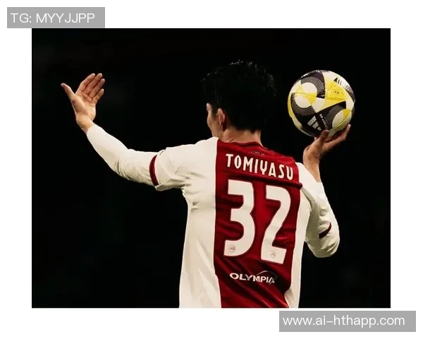 富安健洋伤愈归来荷甲替补出战时隔484天重返绿茵场 富安健洋伤愈归来荷甲替补出战时隔484天重返绿茵场